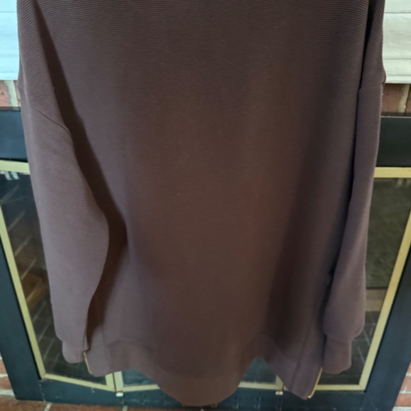 Varley Mae Boyfriend Sweat Brown with Gold Side Zippers - Picture 8 of 8